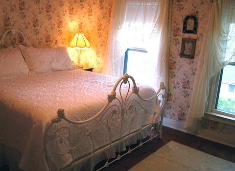 The Bridge Street Inn Charlevoix Δωμάτιο φωτογραφία